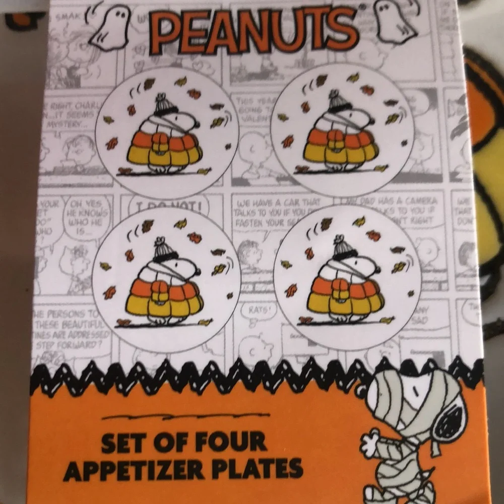 Snoopy Halloween APPETIZER Plates
